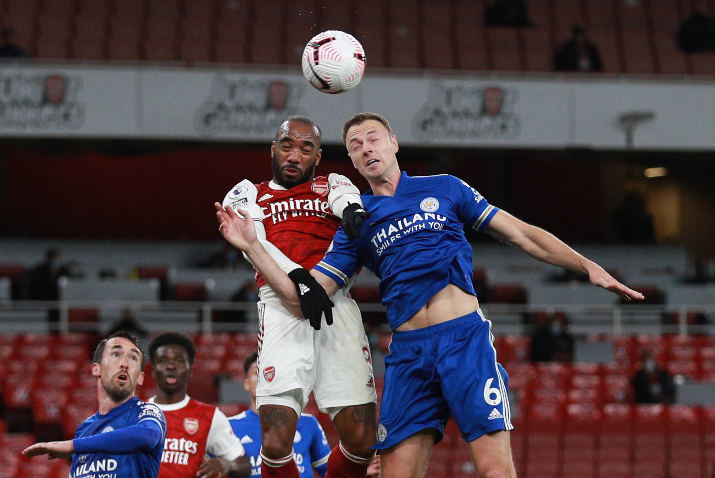 表现都为球 表现都为球